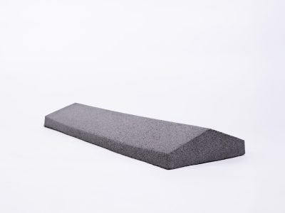 18-parapet-hostryy-siryy