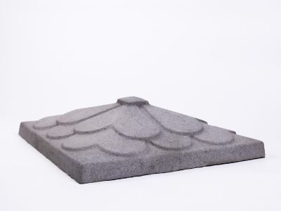 kryshka-romashka-siryy